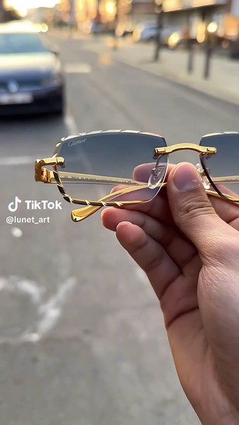 Lunettes de soleil cartier , verres dégradés et Diamond cut 💎 Lunet'Art #cartierframes #luxurywear #opticien #lunettes #cartier