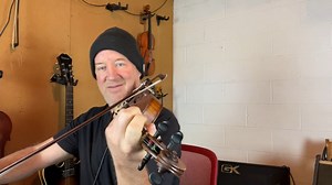 Play-along violin warmups - practice with me. Start easy and get progressively advanced. Gain benefits from a Mindful approach. Get More Done when you Integrate ear, improvisation, and theory with technique. To make your practice more Productive & Positive follow my courses and more at www.ChristianHowes.com | Christian Howes