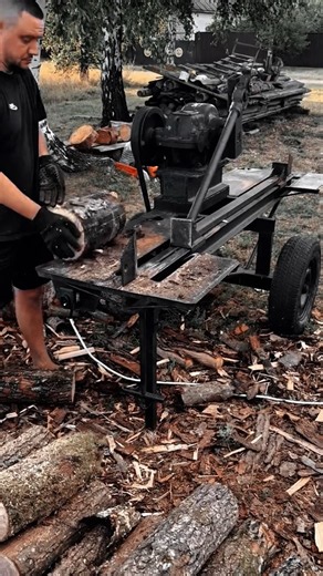 Log Splitting Work Tool Using Hydraulic Wood Splitter #worktool