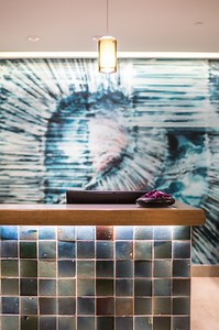 4.4K views · 194 reactions | Experience a modern take on Hawaiian culture at OUTRIGGER Waikiki Beachcomber Hotel with a blend of art, influence, and beach culture - all in the heart of Waikiki. #WaikikiVibes | OUTRIGGER Waikiki Beachcomber Hotel | Facebook