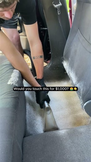 The water extraction that proves your car's disgusting 🛑🤢