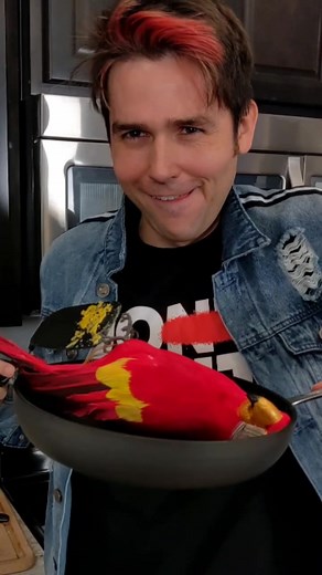 Dinnertime 😂 Can you find the red egg hidden somewhere in this video 😂 #comedy #fyp #foryou