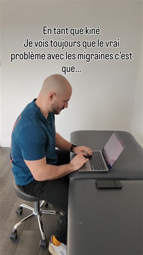 Quentin | Kiné Mâchoire, Bruxisme, Cou & Maux de tête on Instagram: "“Le problème avec les migraines, c’est qu’on met ce mot sur trop de choses.” En cabinet, je vois ça en permanence. Des patients (et parfois des pros) qui parlent de migraine, alors que : 👉 tous les maux de tête ne sont pas des migraines. Douleurs cervicales. Douleurs de mâchoire. Tensions musculaires liées au stress, à la posture, au sommeil. Même zone douloureuse, mécanismes complètement différents. Et quand le raisonnement e
