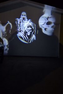 Halloween Projector Lights Outdoor, Rotating Halloween Ghost Projector, Waterproof Halloween Light Projector Landscape Lights for Outdoor Indoor, Yard, Patio, Garden, Party Decor (Red & Green Ghost)