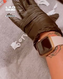 Removing vinyl from clothing looks to be so simple 👕 | LADbible Ireland