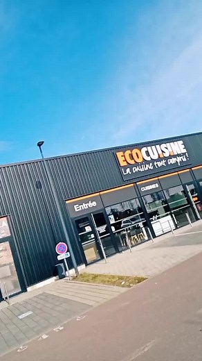 Explore EcoCuisine: Modern Organic Food Store Design