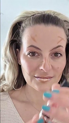 Trying the Makeup Revolution contour stick for an easy, natural sculpt 🤎
