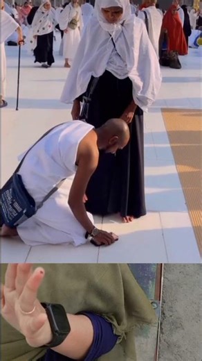 अपनी सगी मां के साथ उमराह किया 😍