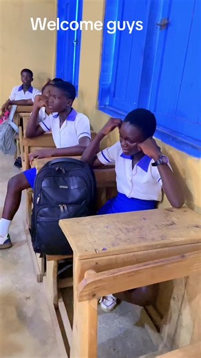 Sir_Solus (@sir_solus)’s videos with No Issues - Lasmid & King Promise