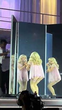 Sabrina Carpenter - Taste | Short n' Sweet Tour, San Francisco.