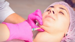 Fett-weg-Spritze: Wie funktioniert die Lipolyse?