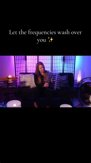For anyone who needs a peaceful pause today ✨ Take a breath, unclench your jaw, and let the harp wash over you. ✨ #relaxing #meditation #soundbath #asmr #breathe