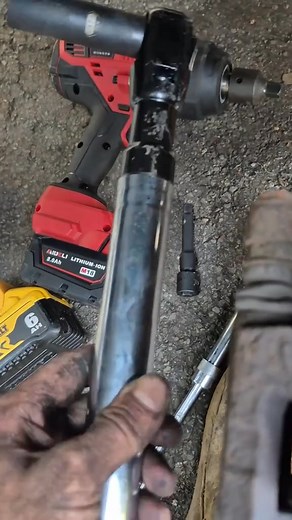 Turn tough bolts into easy jobs!  The SnapFixMate 1/2in Wrench Extend Rod gives your wrench instant extra leverage—more power, less effort. Perfect for home repairs, auto work, and DIY lovers. Strong, portable, and built to last! #ToolTips #DIYProjects #GarageGear #HandymanEssentials #TrendingNow #MustHaveTools | Containof | Facebook