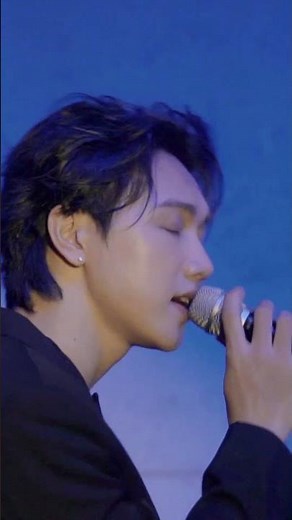DƯỚI ÁNH ĐÈN SÂN KHẤU - JSOL x Orange x Grey D | Live Performance Taste of The Soul