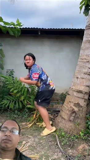 Oh, why can't I get in?❤️❤️#shortvideo​#viralshort​ #SakonNakhon​#hahahahahahahaha​