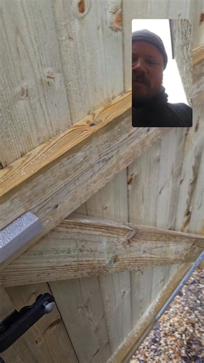 Key operated lock on this lovely new gate for added security and ease! #gate #fencing #fencingsupplies #theggjourney #secure | Golding's Gardeners Fencing &Timber