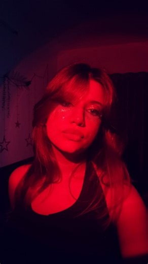 kimaya ✮˙⋆ on Instagram: "my ultimate goal is to become like maddy 👅😝 . . . . . . #fypage #trendingreels #euphoria #zendaya #makeup ( euphoria, formula labyrinth, euphoria season three, party, clubbing, nightlife aesthetic, maddy perez, nate Jacobs, rue, fezz, Cassie, jacob elordi, kat, maddy perez outfit, salvia, cocaine, joint, alcohol, eye makeup, glitter makeup, euphoria Makeup, euphoria outfit, red led light, sunset lamp )"