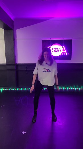 Cuando tu maestra no sabe hacer tap en la escuela