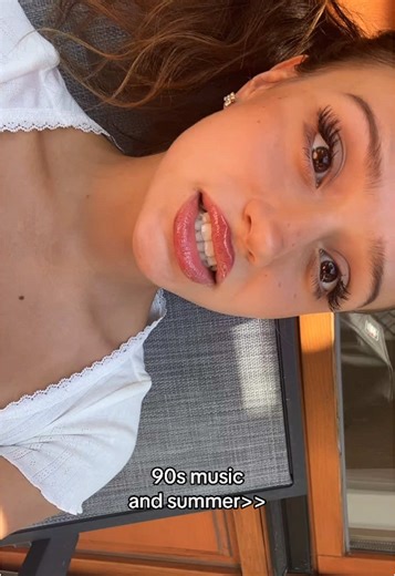 90s Music and Summer Vibes with RHCP