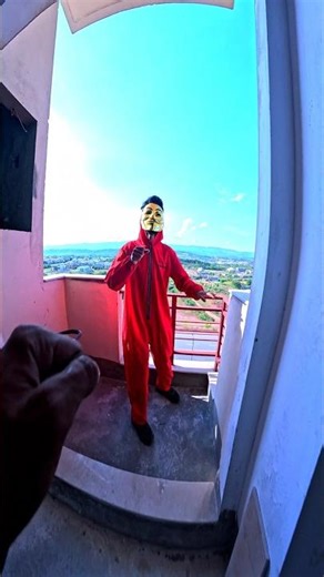 money heist vs rooftop parkour free running POV 😳#parkour #hacker #rooftoparkour