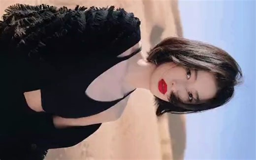 周雨彤写真壁纸！取图看主页！#周雨彤 #爱情而已