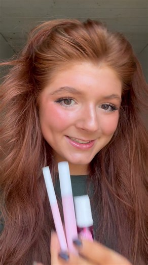 Lip combo! #style #beauty #lipcombo #liproutine #lips #lipgloss #tips #liptutorial #shorts #fyp