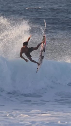 FCS on Instagram: "Reef Break // Accelerator Designed for a balance of speed, flow and response with added control in critical reef-break conditions. The oversized Accelerator template features a fuller tip and is ideal for surfers who like to attack the wave and perform aggressive turns. Available now. #FCSII #FCSGo 🎥 @justnicksmedia @instagrahamb_3"