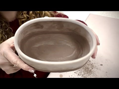 Throwing a Flat Bottomed Oval Pot on the Potter's Wheel!