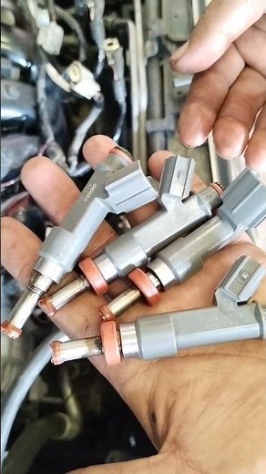 Fuel injector change Toyota #fuel #mechanic
