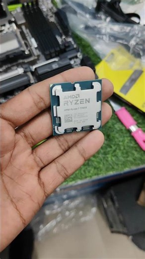 pin wala processor ya bina pin walA. Intel or Ryzen 🫠