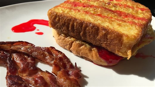 Dali's Cafe offers elegant brunch retreat for Savor Manitowoc