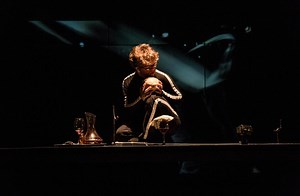 In Teatro La Plaza’s ‘Hamlet,’ a cast with Down syndrome gives the Danish prince a whole new life