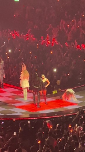 Lady Gaga's Poker Face Performance at Mayhem Ball Tour