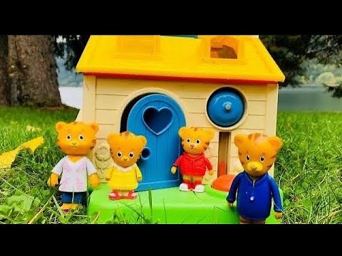 FISHER PRICE Little People Toy House DANIEL TIGERS NEIGHBOURHOOD Video!