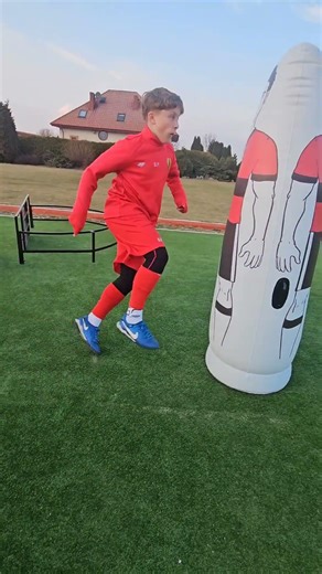 L - Pyk Pyk Akka 👌 New Move Tutorial For You 👈 #trenerdryblingu #skills #football #dribbling