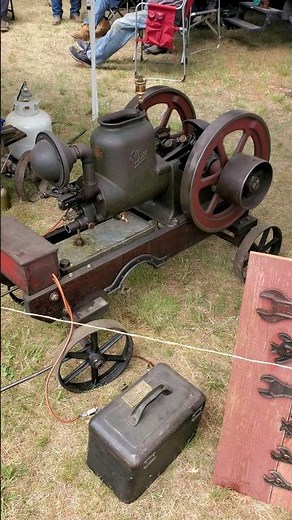 1913 Sta Rite Hit Miss Engine Running #hitmissengine #engine #rare #antique
