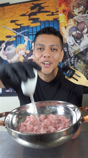 Homemade or Store-Bought (Chorizo)— Which Side Are You On? Ingredients: • 1 lb ground pork • 6 tsp paprika (not smoked) • 2 tsp salt • 1 tsp black pepper • 1 tsp ancho chili powder • 1 tsp New Mexico ground chili powder • 1 tsp onion powder • 1 tsp garlic powder • ½ tsp ground cinnamon • ¼ tsp ground cumin • ¼ tsp oregano • ¼ tsp ground ginger • 2 tbsp white vinegar • 1 tbsp water Instructions: 1. Mix the seasoning: In a small bowl, combine paprika, salt, black pepper, ancho chili powder, New Me