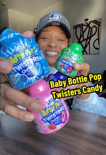 Baby Bottle Pop Twisters Candy Review: Sweet & Sour