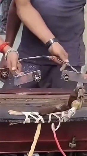 This is how to check the voltage using an iron