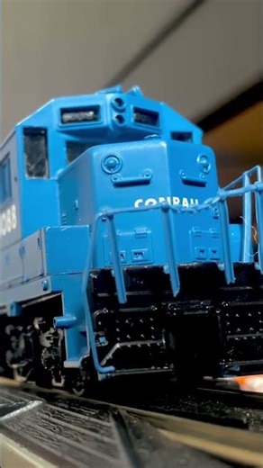 EMD GP40 Makes successful startup anf movements after overhaul.