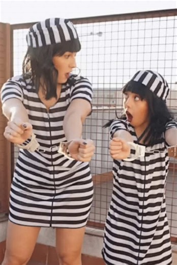 🤍RE-UPLOAD : DANCE - CARNAVAL - POLICEMAN VS THEIF FAMILY GOALS🤍 YOUTUBE : ALEXITY DANCE BY : @alexity.aqui & @BrendaDD ⚡️ ( BRINGING BACK YOUR CHILDHOOD MEMORIES ! ❤️ ) #foryoupage #dancer #foryou #viralll #trendingnow