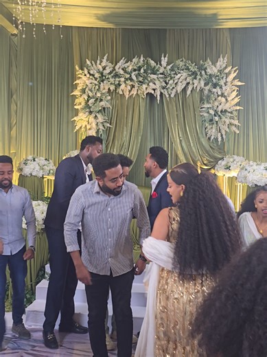 Bridesmaid and Groomsmen Battle: A Fun Celebration