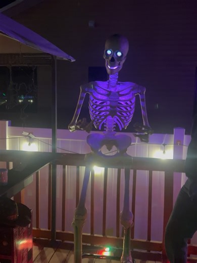 Courtney Cox on Reels