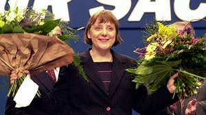phoenix - unvergessene Szenen: Merkel wird CDU-Vorsitzende #OnThisDay 10.04.2000
