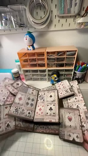 Lachimolala_things on Instagram: "Pop up Scrap tutorial 🩷 #lachimolala_things #scrapbooking #scrap #tutorial #scrapbook #stamperia"