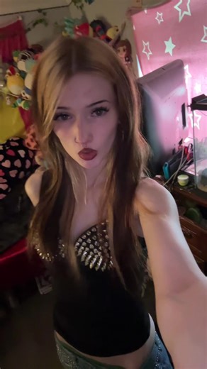 olli (@olli331)’s videos with nothing without you by mars argo - 4evadevoted