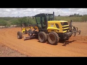 ABRINDO RUAS DE LOTEAMENTO COM MOTONIVELADORA PATROL NEW HOLLAND RG 140B #motorgrader #patrol