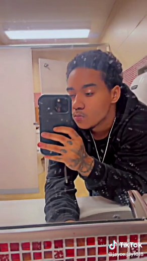 🙃‼️#CapCut #OverwatchMe #andGO #fyp #viral #trans🏳️‍⚧️ #fypシ #ftmtransgender #transman #ftm #trending #jayceon💫