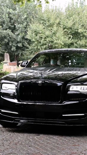 Onyx Rolls-Royce Wraith – Carbon Black Edition