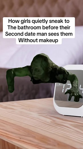 Crawling out meme green screen #discord #capcut #capcut2025 #viralgoals #fyp#greenscreen #meme #memes